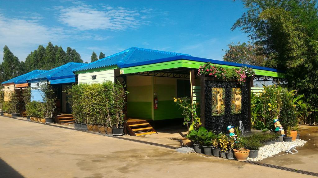 Hi Tech Resort Kabin Buri Exterior photo