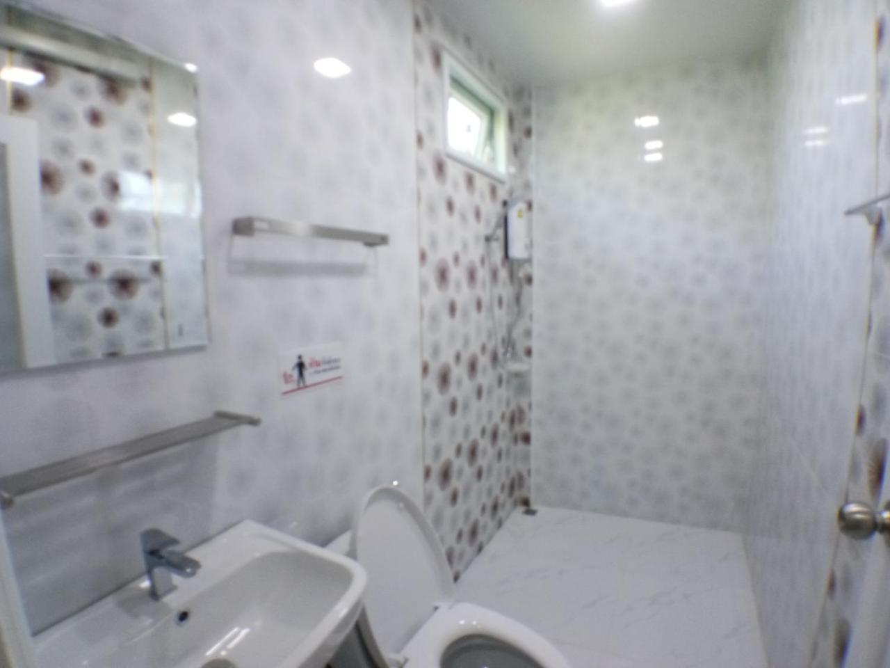 Hi Tech Resort Kabin Buri Exterior photo