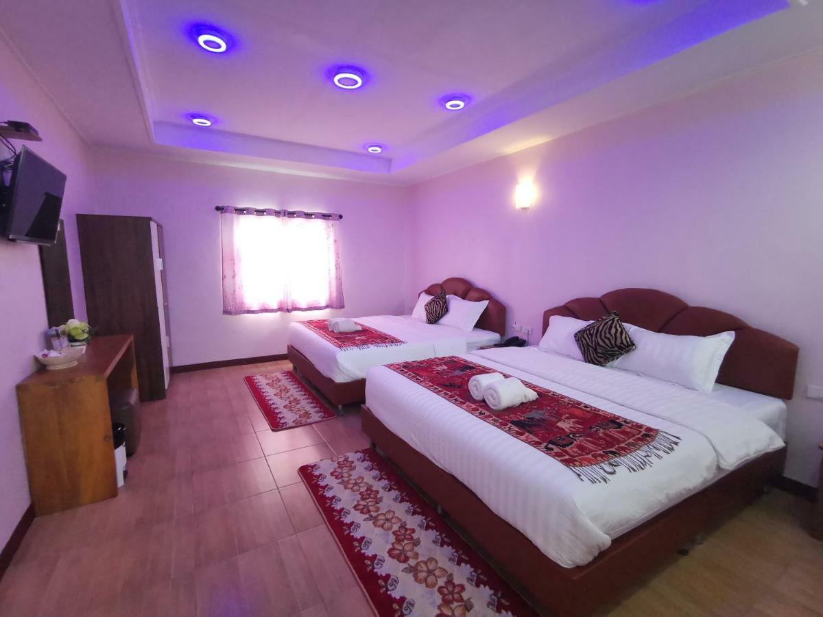 Hi Tech Resort Kabin Buri Exterior photo